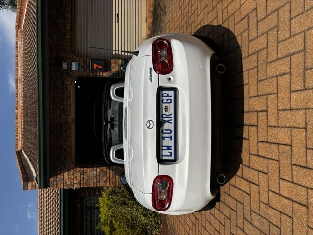 2010 - Mazda MX5 NC2 (Andre Van Zyl)